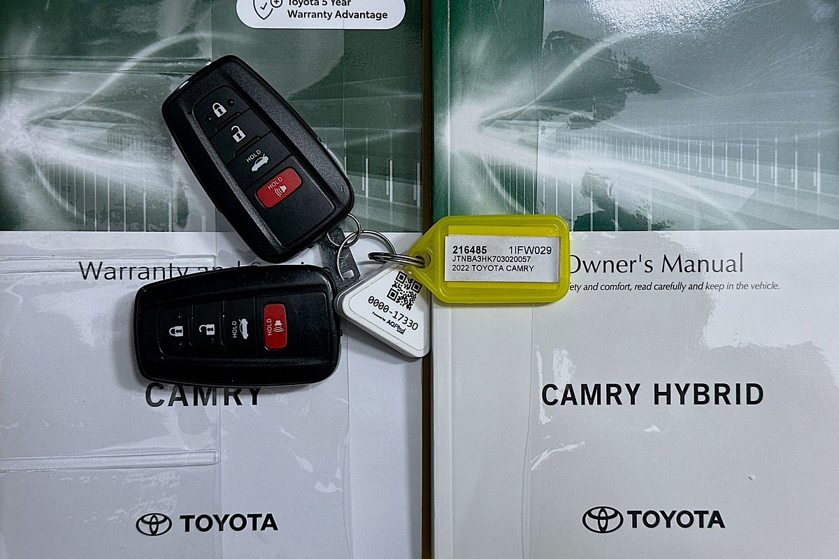 2022 Toyota CAMRY ASCENT HYBRID AXHV70R