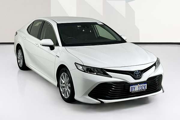 2020 Toyota CAMRY ASCENT HYBRID AXVH71R
