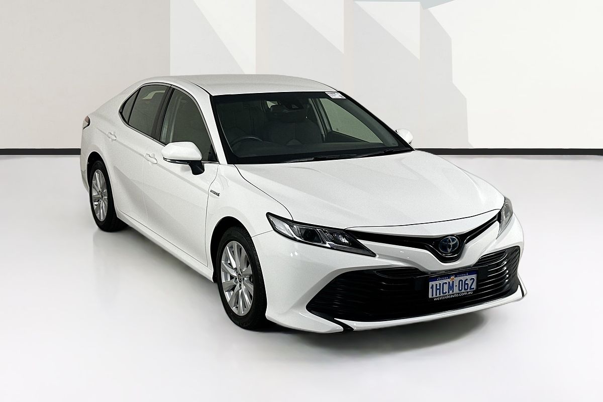 2020 Toyota CAMRY ASCENT HYBRID AXVH70R