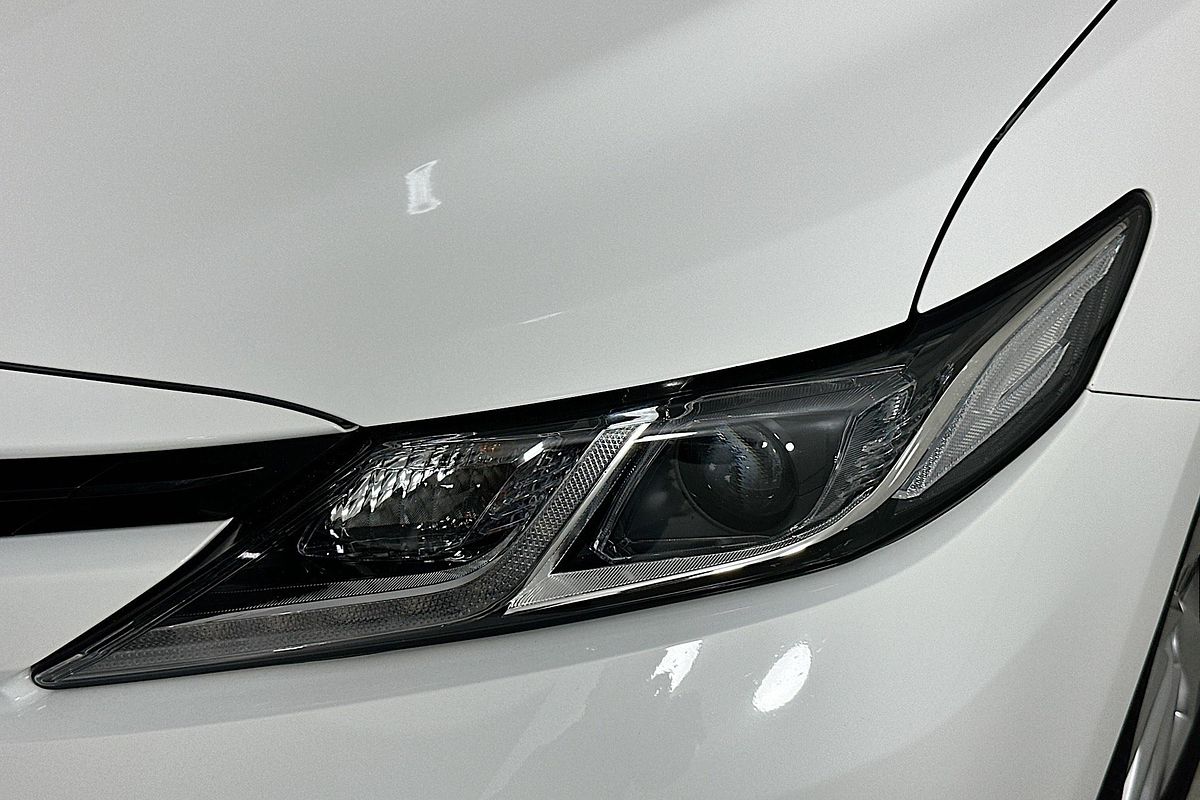 2020 Toyota CAMRY ASCENT HYBRID AXVH71R