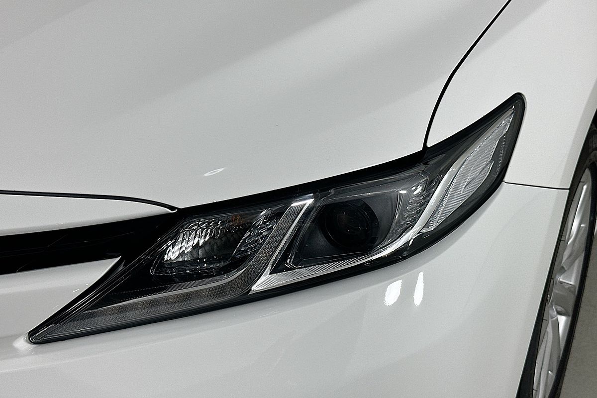 2020 Toyota CAMRY ASCENT HYBRID AXVH70R