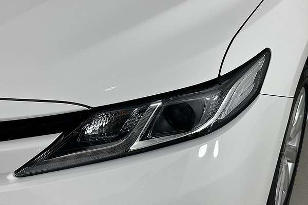 2020 Toyota CAMRY ASCENT HYBRID AXVH70R