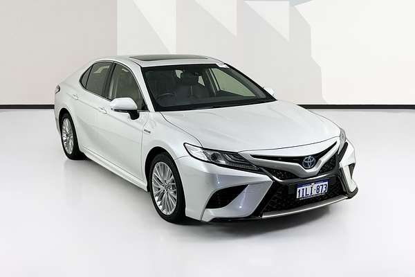 2019 Toyota CAMRY SL HYBRID AXVH71R