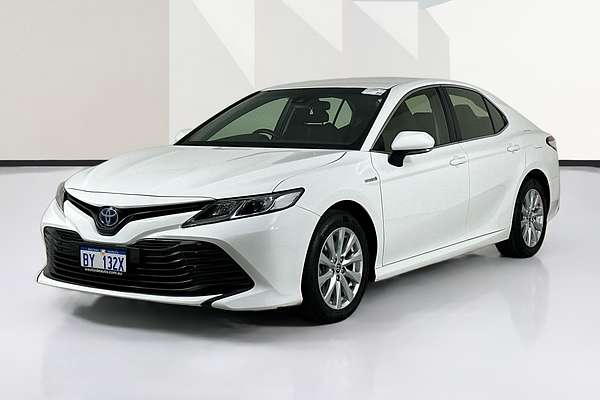 2020 Toyota CAMRY ASCENT HYBRID AXVH71R