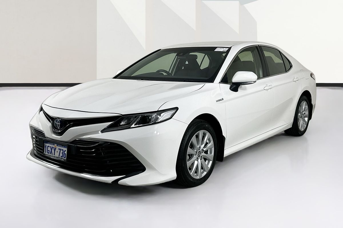 2019 Toyota CAMRY ASCENT HYBRID AXVH71R