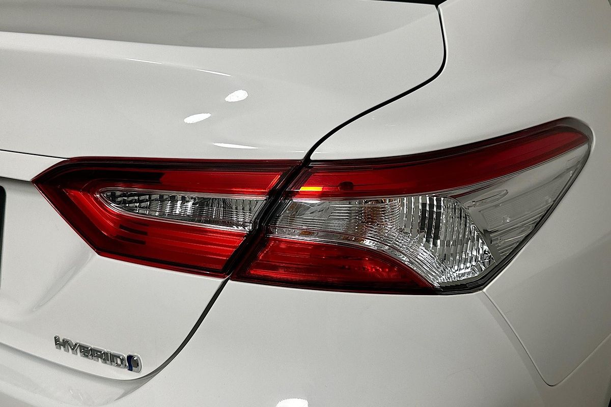 2020 Toyota CAMRY ASCENT HYBRID AXVH71R