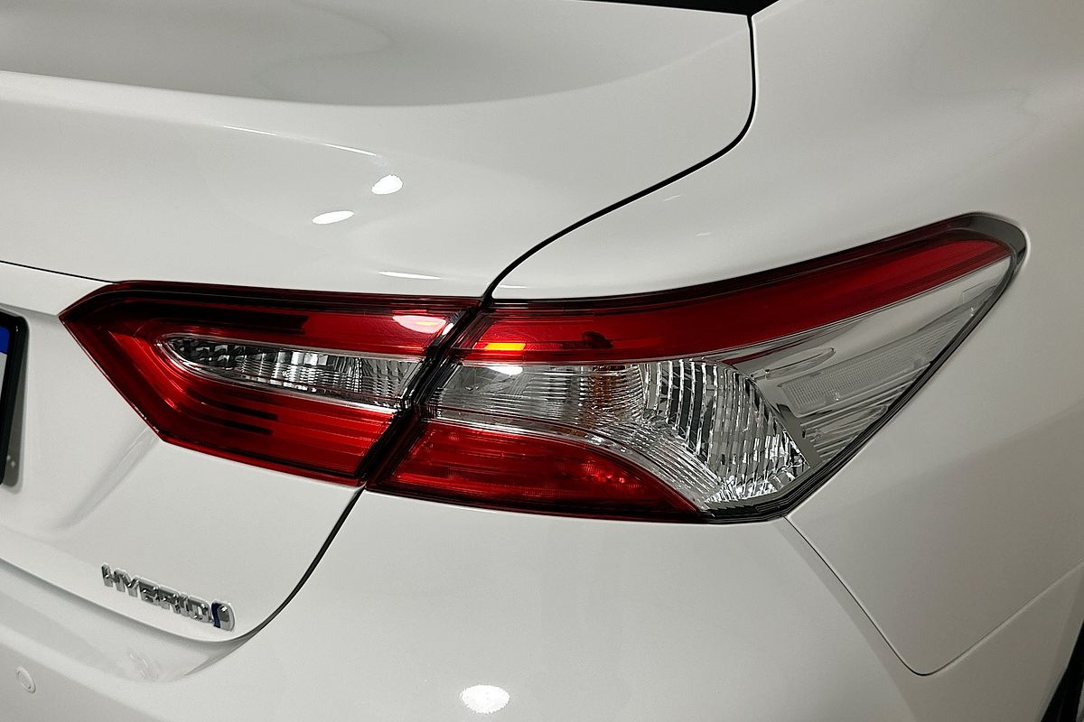 2019 Toyota CAMRY ASCENT HYBRID AXVH71R