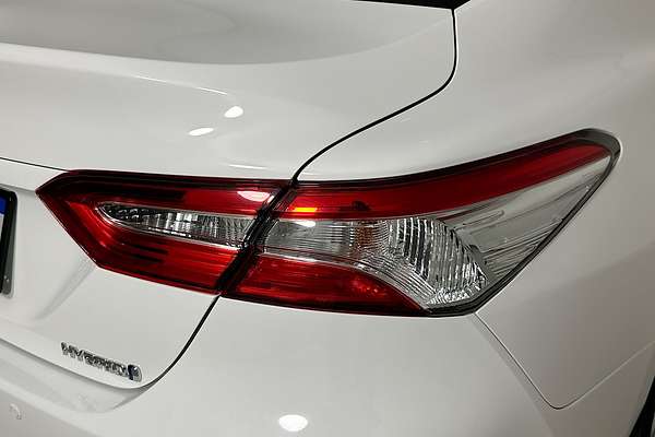 2019 Toyota CAMRY ASCENT HYBRID AXVH71R