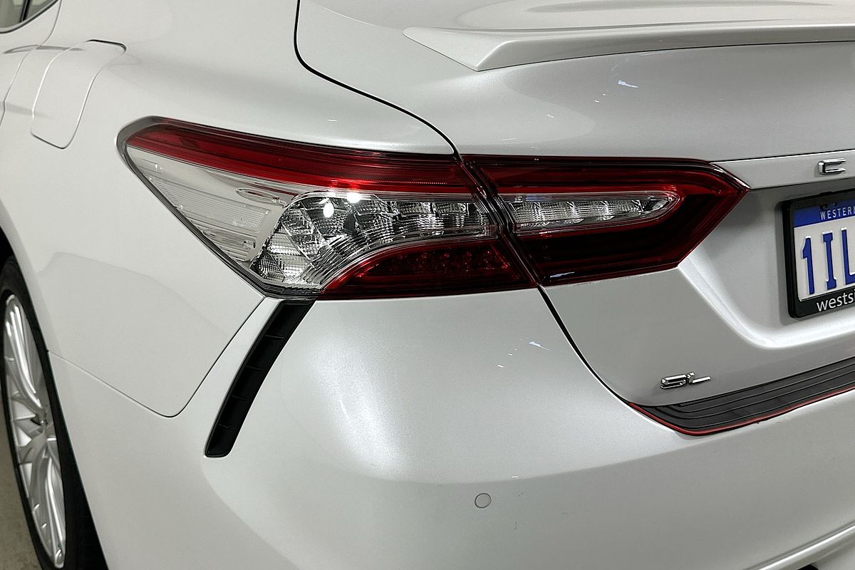 2019 Toyota CAMRY SL HYBRID AXVH71R