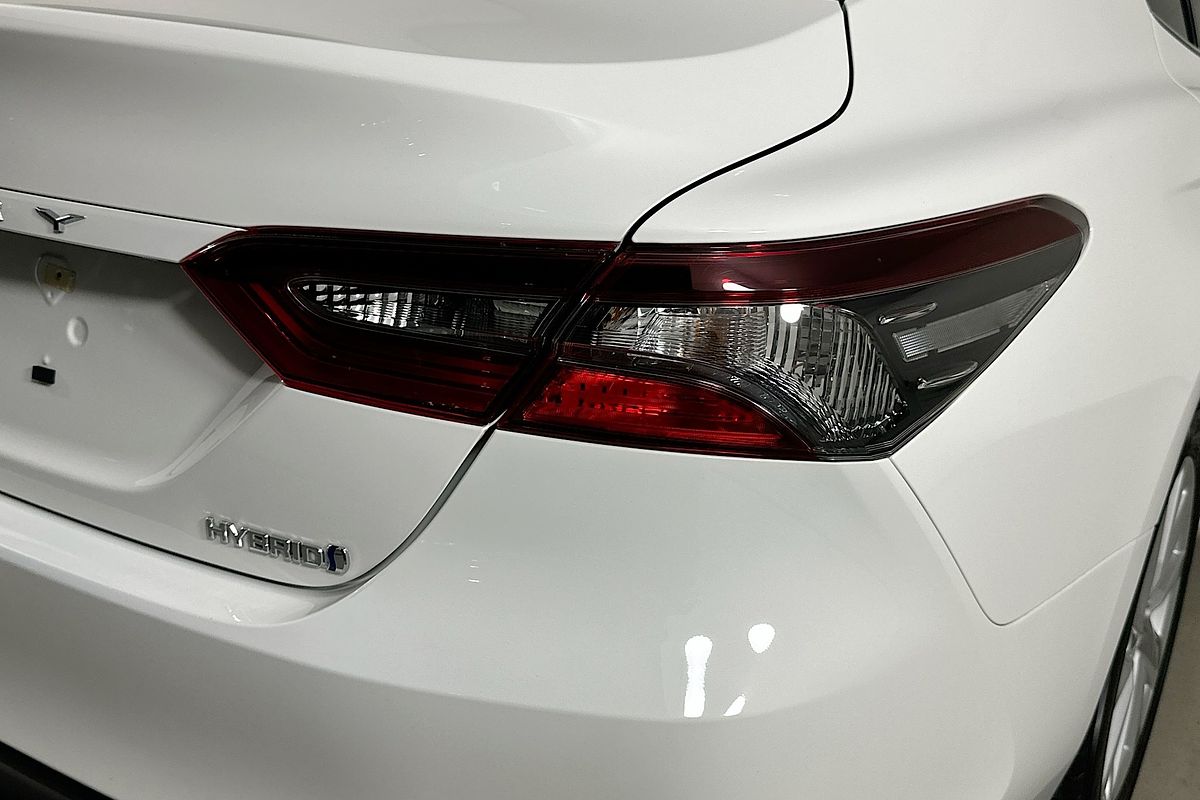 2022 Toyota CAMRY ASCENT HYBRID AXHV70R