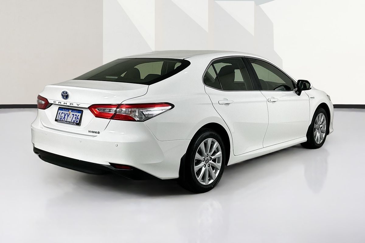 2019 Toyota CAMRY ASCENT HYBRID AXVH71R