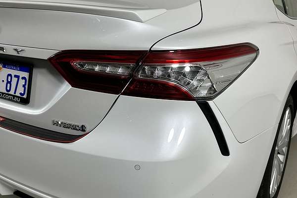 2019 Toyota CAMRY SL HYBRID AXVH71R