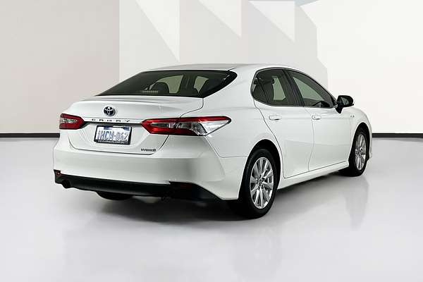 2020 Toyota CAMRY ASCENT HYBRID AXVH70R