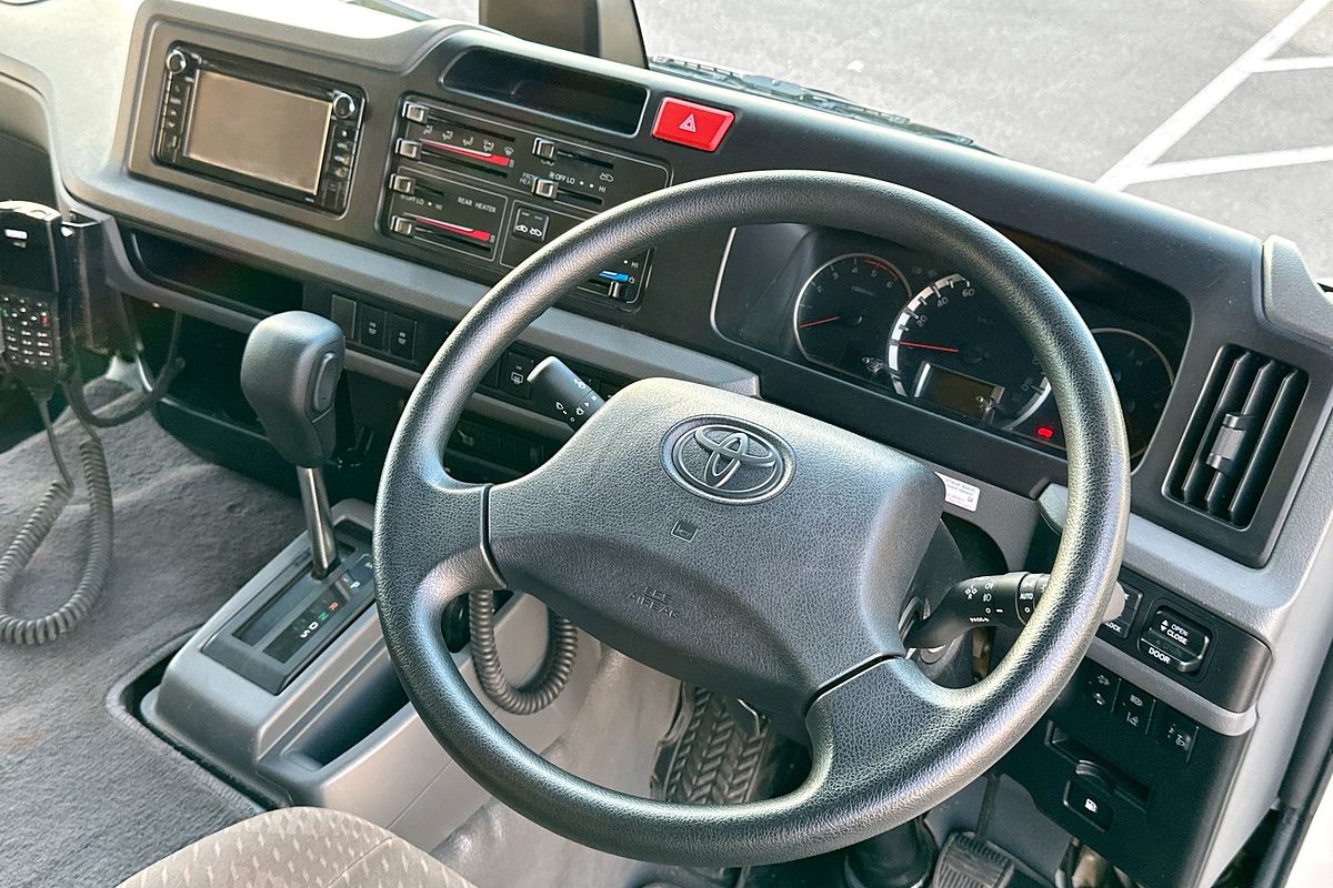 2022 Toyota Coaster STANDARD GDB70R