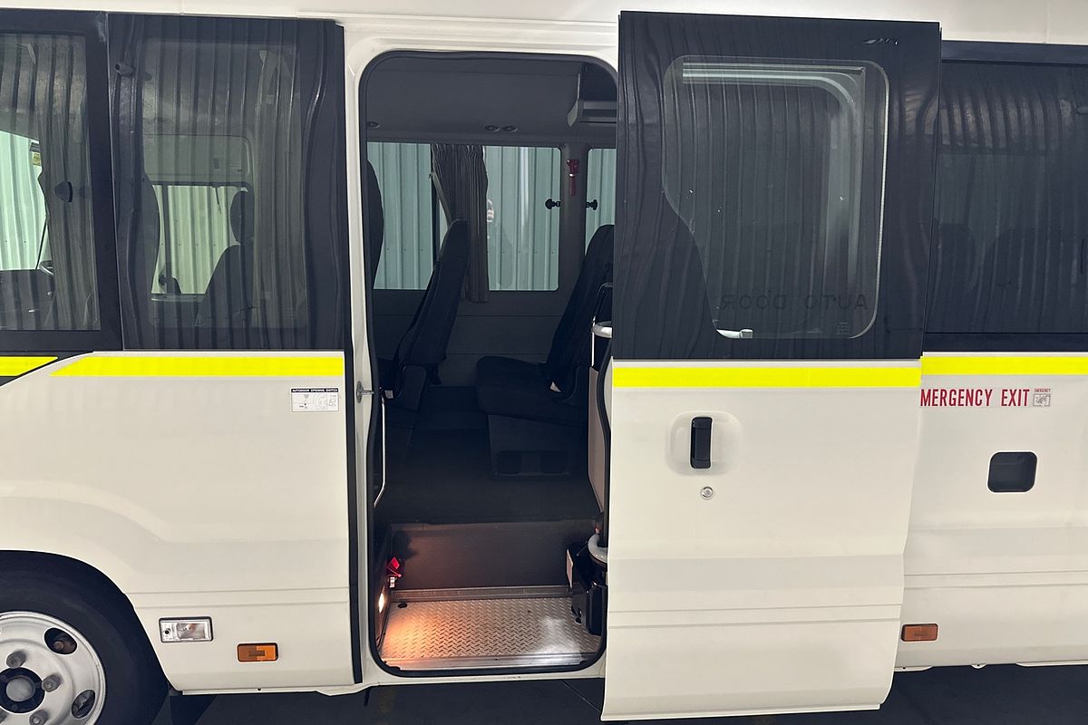 2023 Toyota Coaster DELUXE GDB70R