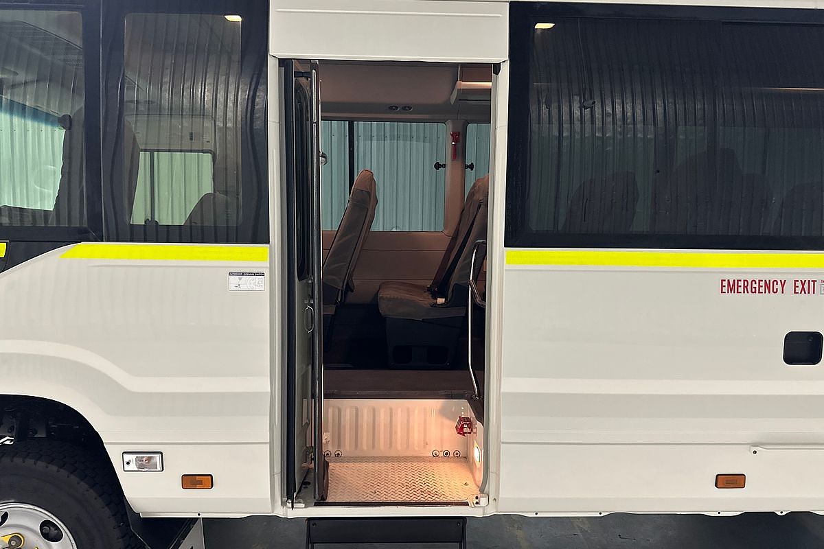 2023 Toyota Coaster STANDARD GDB70R