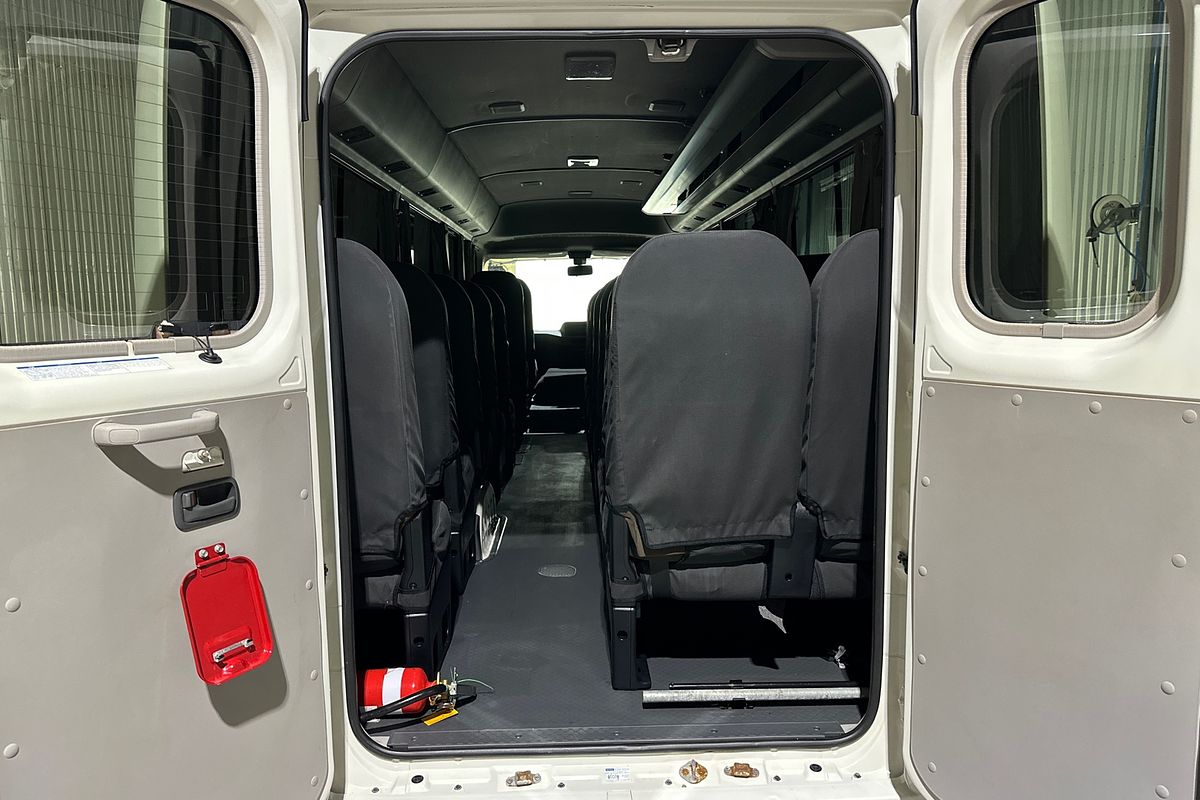 2023 Toyota Coaster DELUXE GDB70R