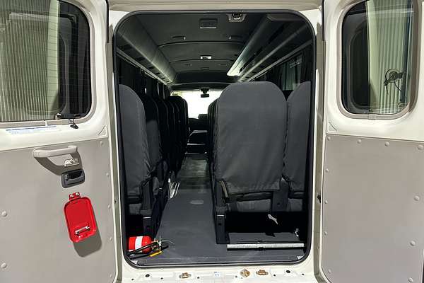 2023 Toyota Coaster DELUXE GDB70R