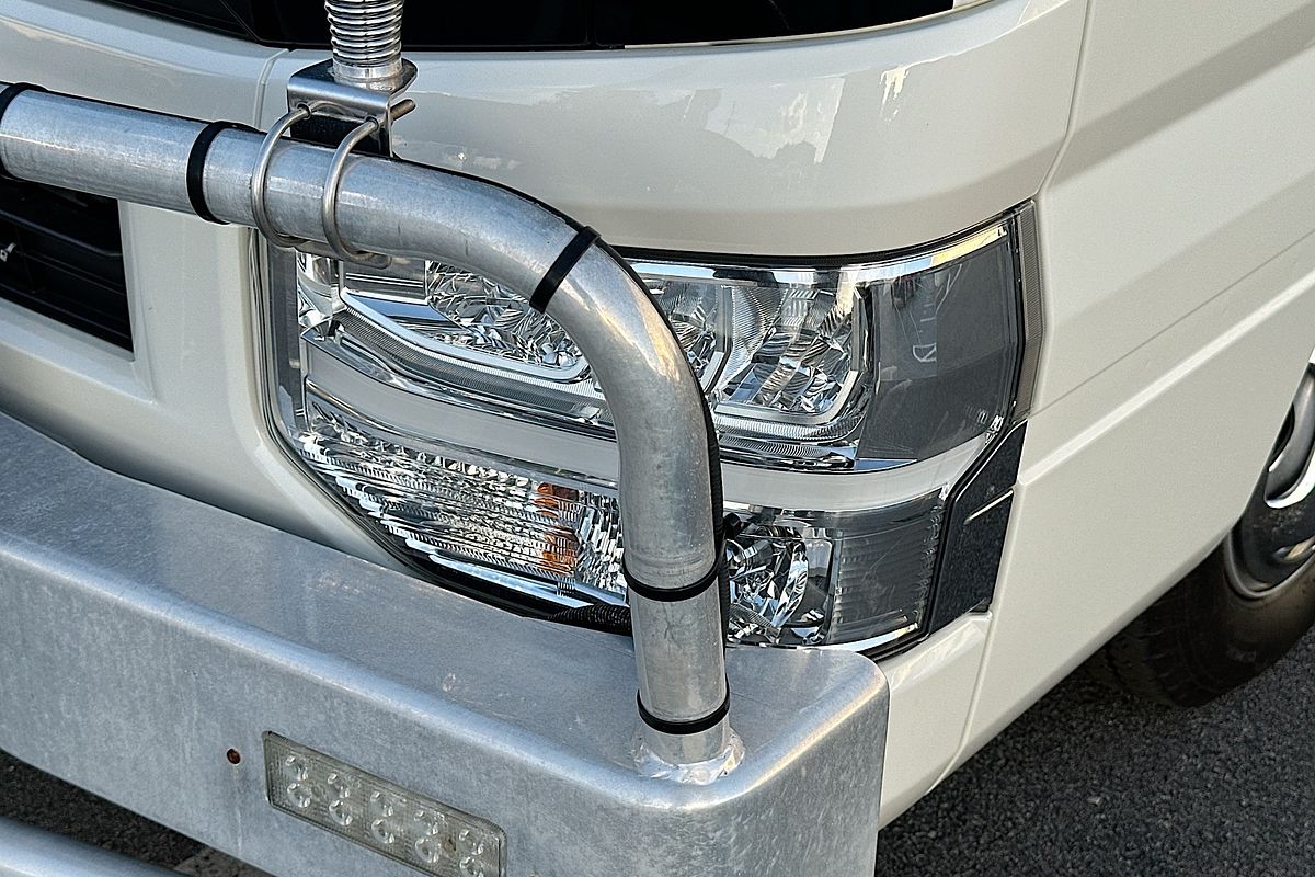 2022 Toyota Coaster STANDARD GDB70R