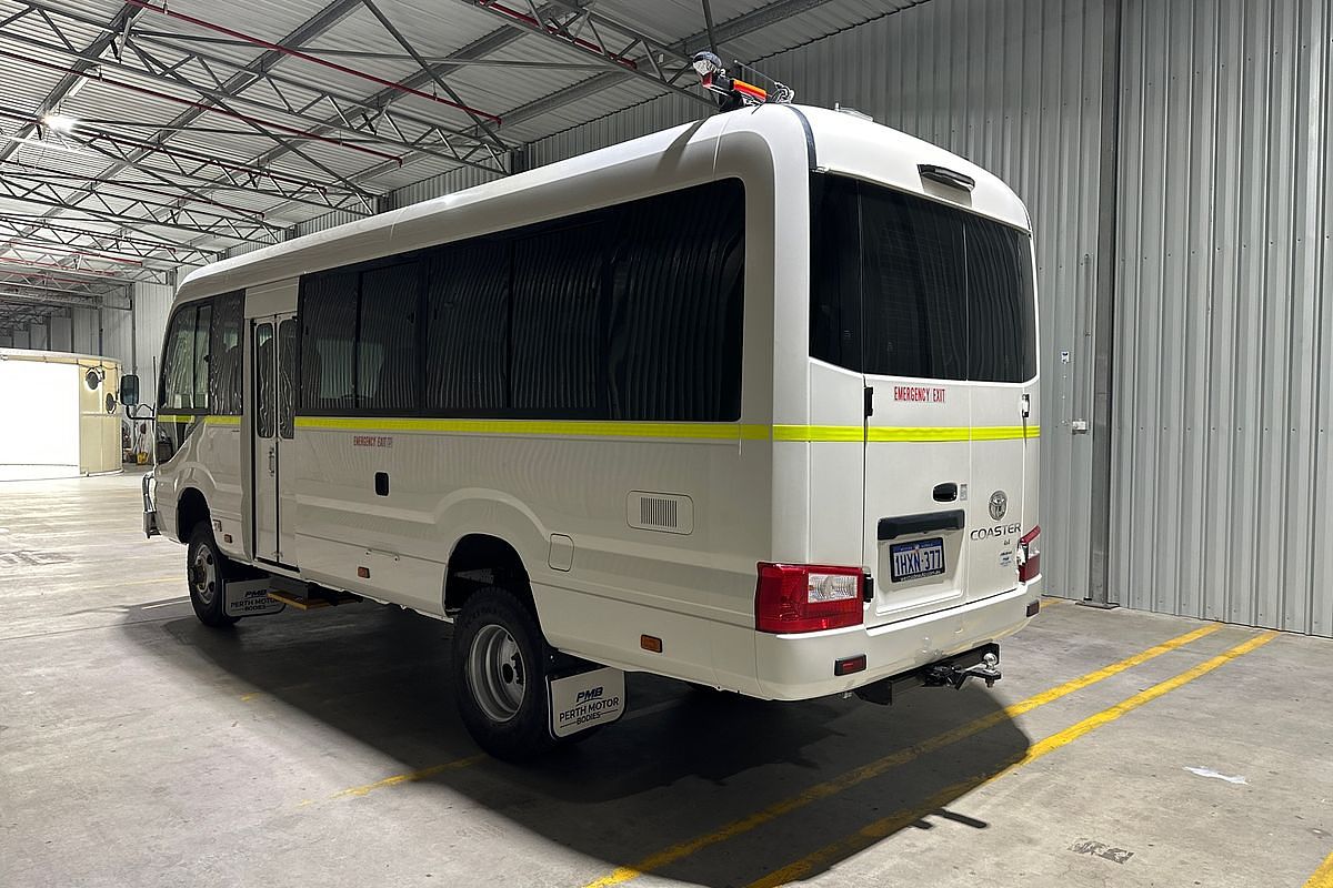 2023 Toyota Coaster STANDARD GDB70R