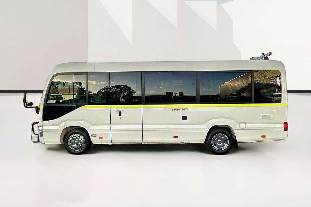 2022 Toyota Coaster STANDARD GDB70R
