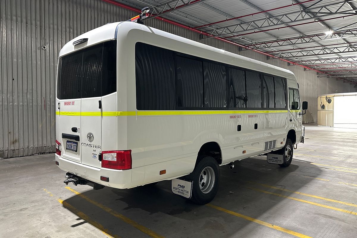 2023 Toyota Coaster STANDARD GDB70R