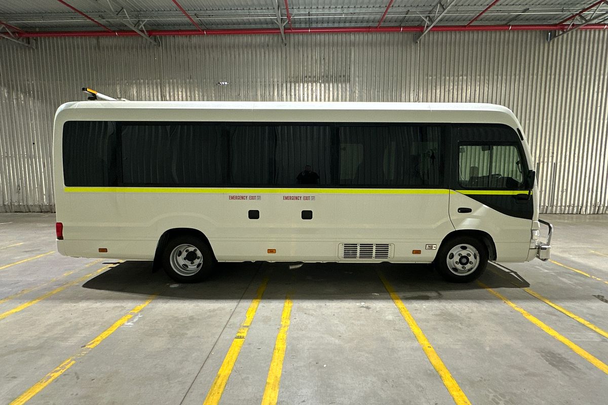 2023 Toyota Coaster DELUXE GDB70R