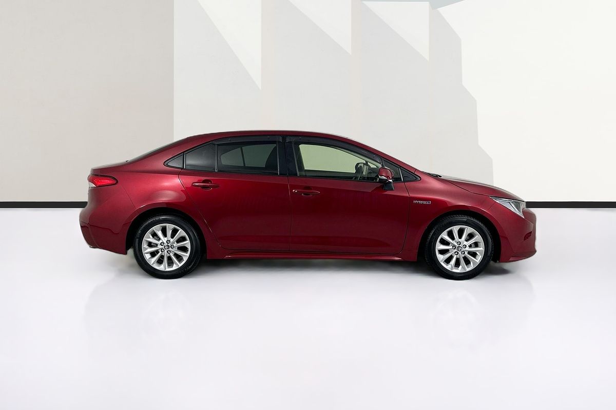 2022 Toyota COROLLA SX HYBRID ZWE211R