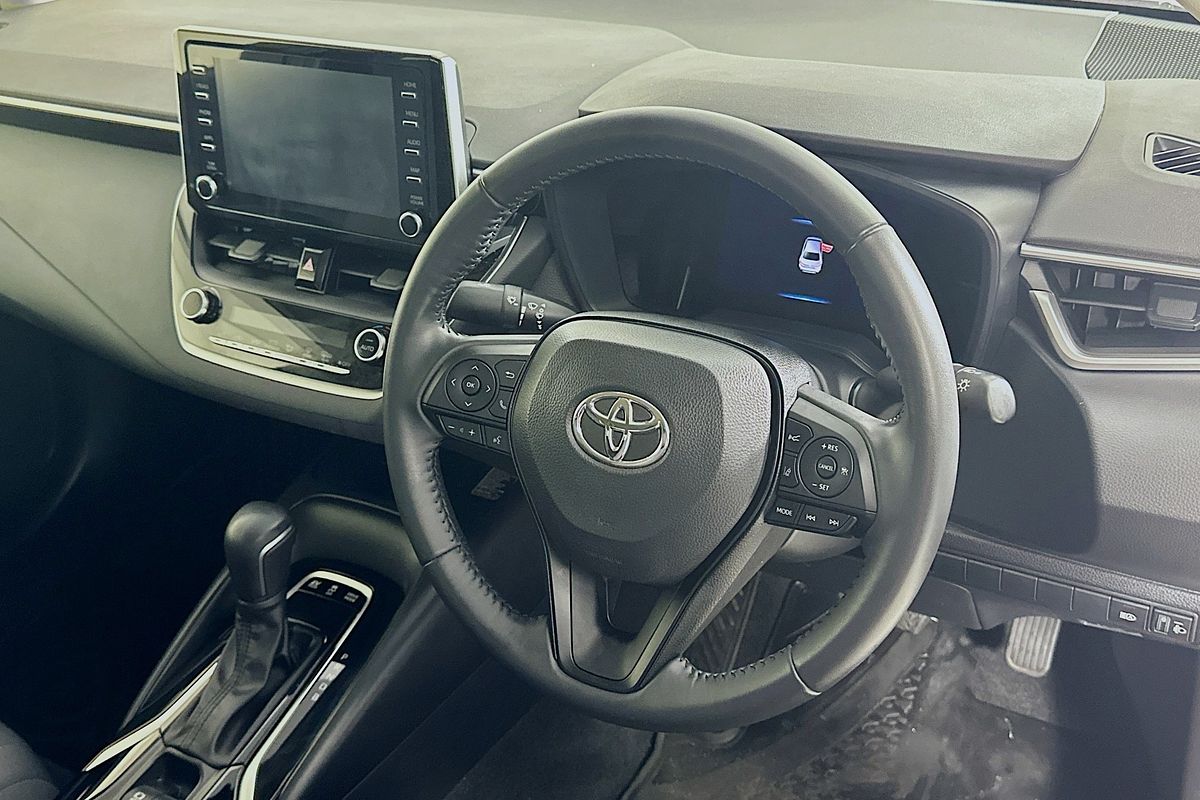 2022 Toyota COROLLA SX HYBRID ZWE211R