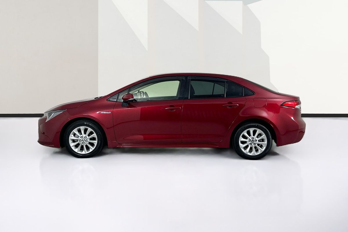 2022 Toyota COROLLA SX HYBRID ZWE211R