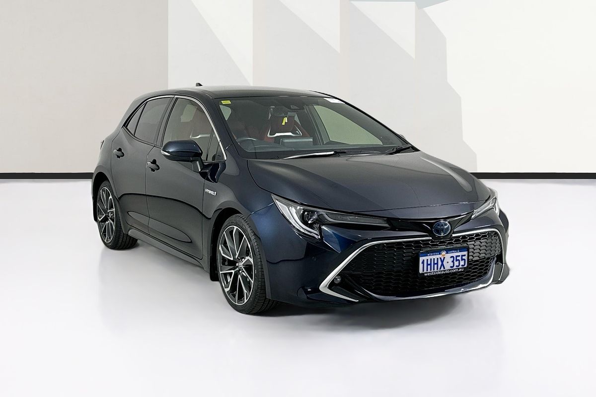 2021 Toyota COROLLA ZR HYBRID ZWE211R
