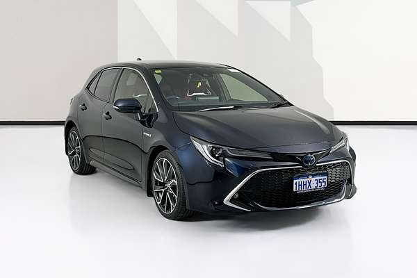 2021 Toyota COROLLA ZR HYBRID ZWE211R