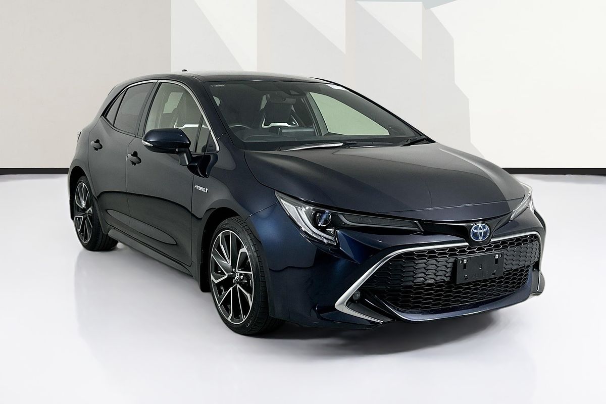 2019 Toyota COROLLA ZR HYBRID ZWE211R
