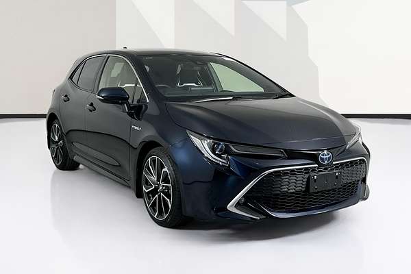 2019 Toyota COROLLA ZR HYBRID ZWE211R