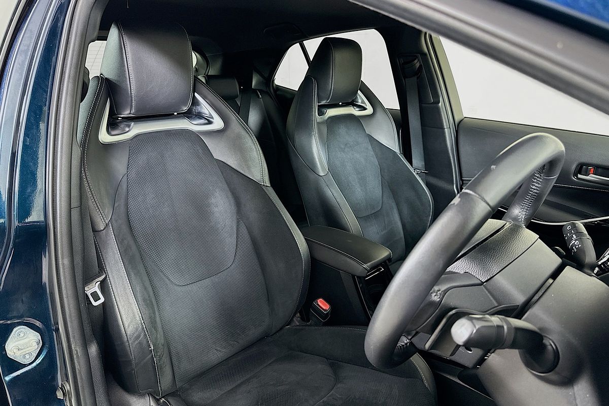 2020 Toyota COROLLA ZR MZEA12R