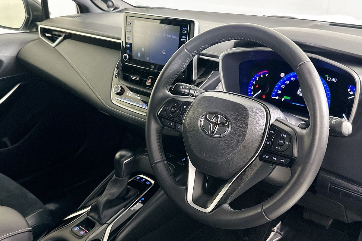 2019 Toyota COROLLA ZR HYBRID ZWE211R
