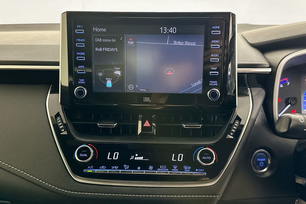 2019 Toyota COROLLA ZR HYBRID ZWE211R