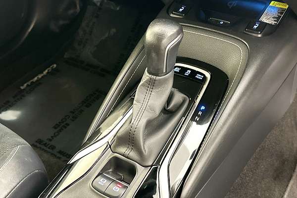 2019 Toyota COROLLA ZR HYBRID ZWE211R