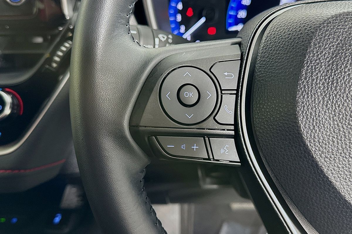 2021 Toyota COROLLA ZR HYBRID ZWE211R