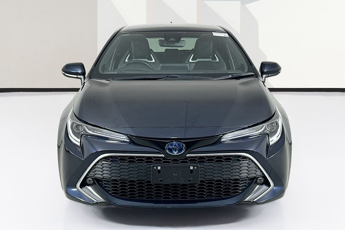 2019 Toyota COROLLA ZR HYBRID ZWE211R