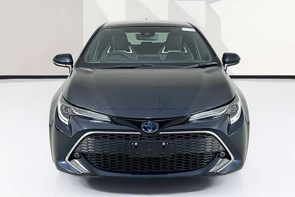 2019 Toyota COROLLA ZR HYBRID ZWE211R