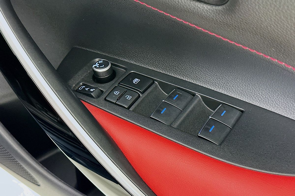 2021 Toyota COROLLA ZR HYBRID ZWE211R