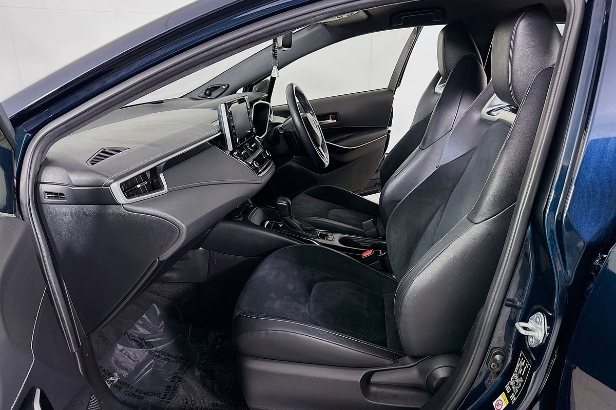 2020 Toyota COROLLA ZR MZEA12R