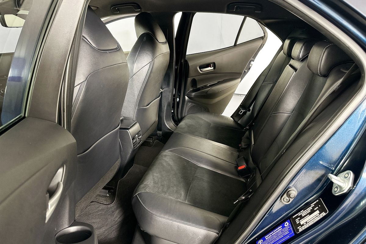 2019 Toyota COROLLA ZR HYBRID ZWE211R