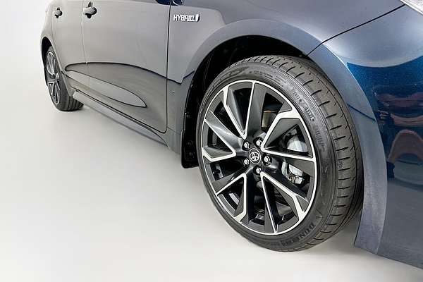 2019 Toyota COROLLA ZR HYBRID ZWE211R