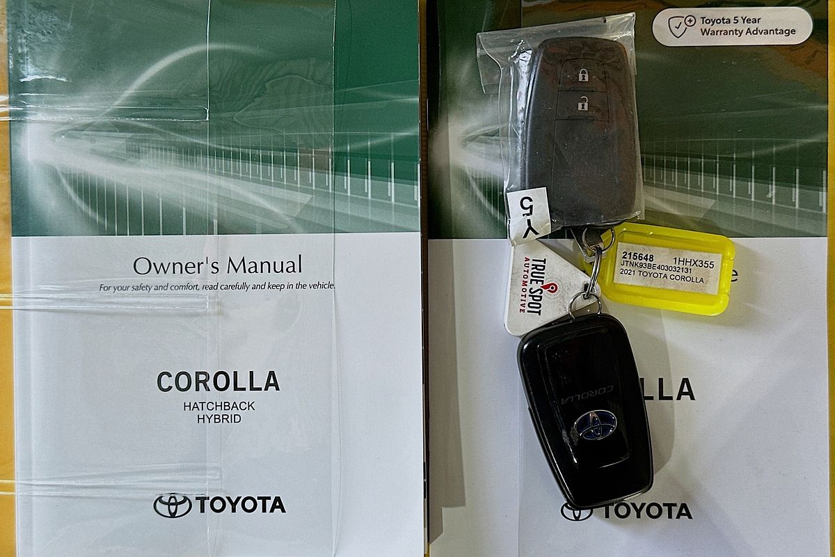 2021 Toyota COROLLA ZR HYBRID ZWE211R