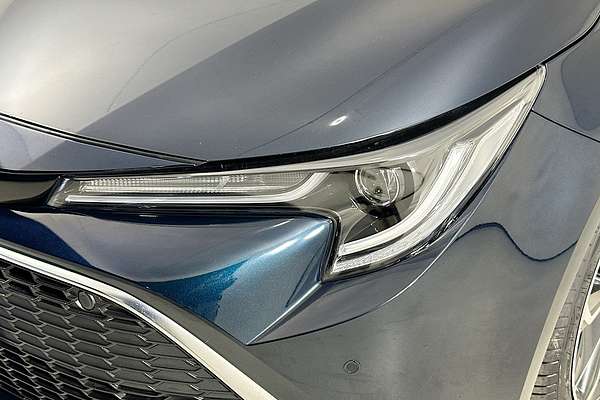 2021 Toyota COROLLA ZR HYBRID ZWE211R