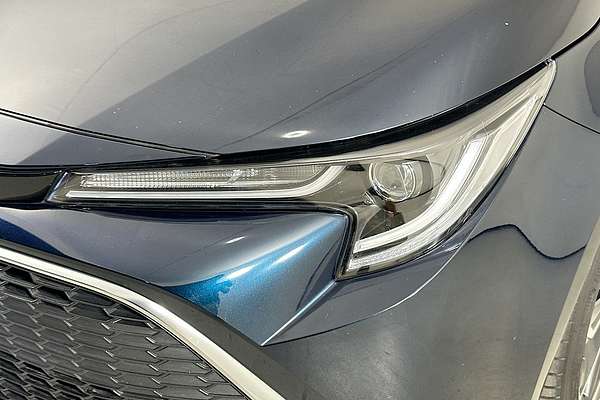 2019 Toyota COROLLA ZR HYBRID ZWE211R