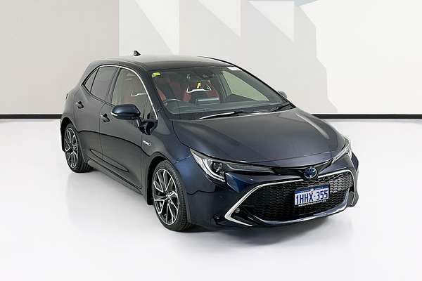 2021 Toyota COROLLA ZR HYBRID ZWE211R
