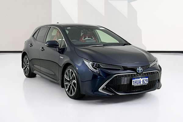 2021 Toyota COROLLA ZR HYBRID ZWE211R